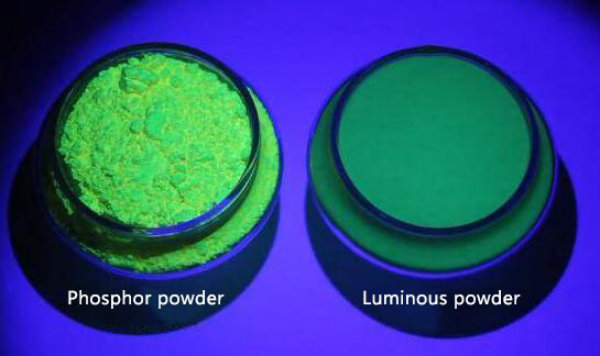 qual è la differenza tra polvere luminosa e polvere di fosforo
